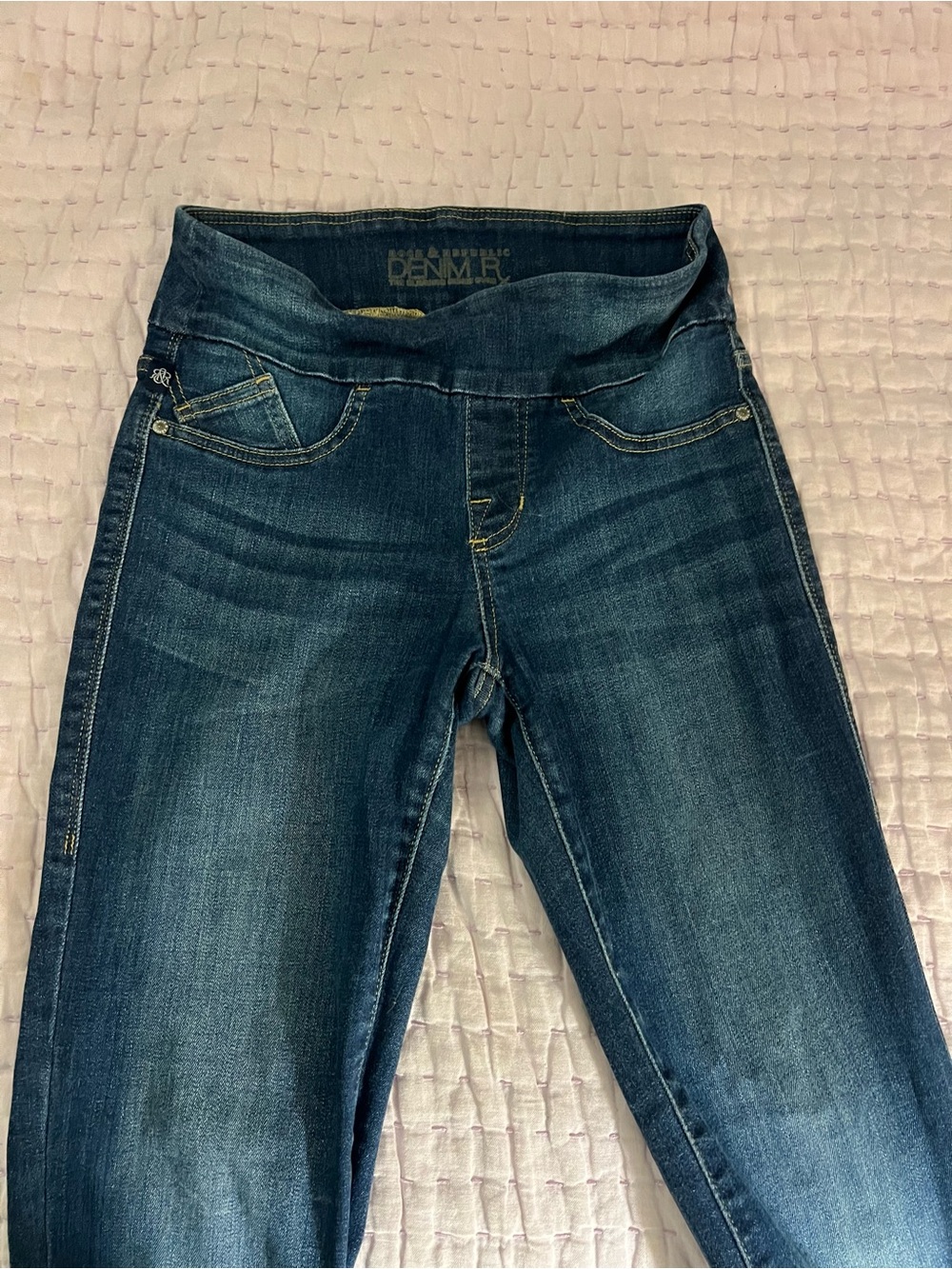 Rock & Republican Denim Rx Fever Women’s Pull On Jeans Size 6